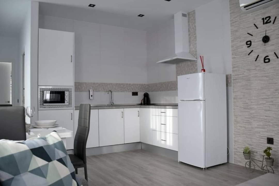 Alojamientos Lola, Suite Con Jacuzzi Benalup-Casas Viejas Extérieur photo