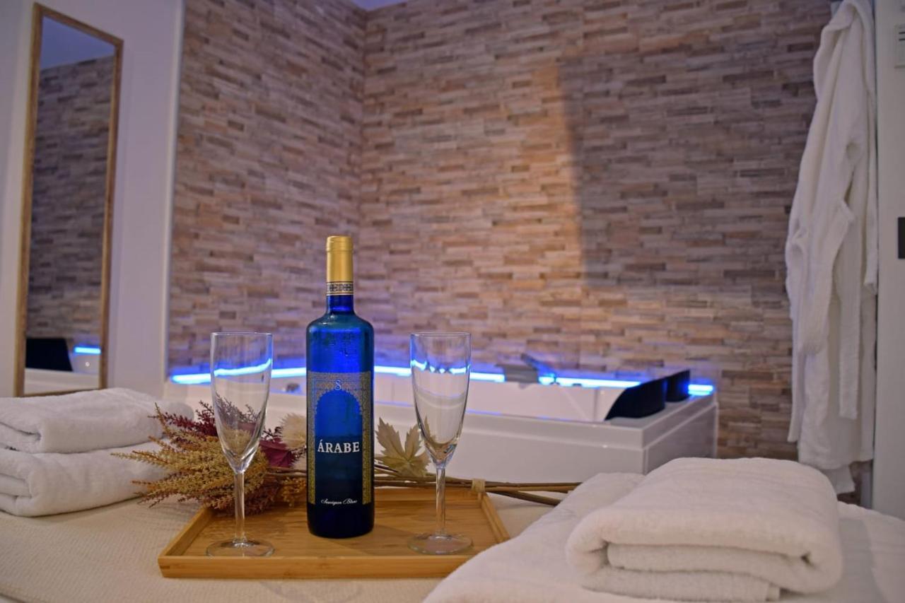 Alojamientos Lola, Suite Con Jacuzzi Benalup-Casas Viejas Extérieur photo