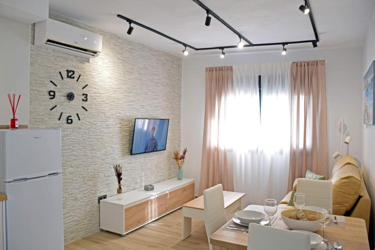 Alojamientos Lola, Suite Con Jacuzzi Benalup-Casas Viejas Extérieur photo